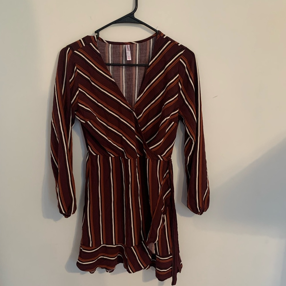 cute womens dress size medium!!
